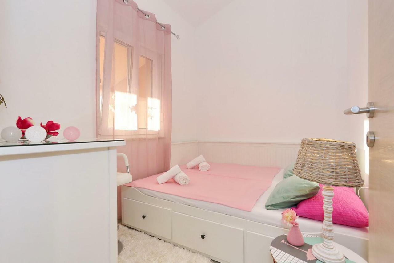 Villa Nivel Вир Екстериор снимка