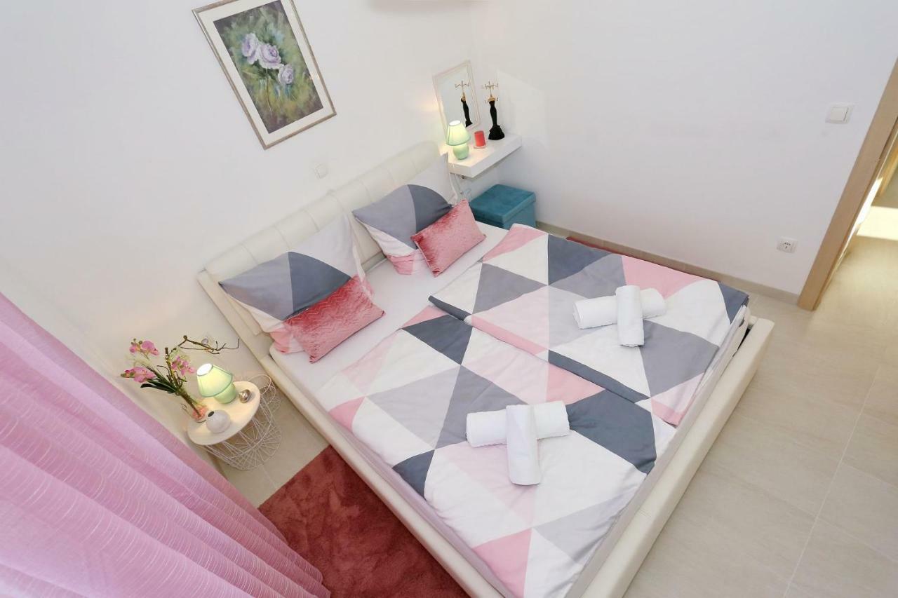 Villa Nivel Вир Екстериор снимка