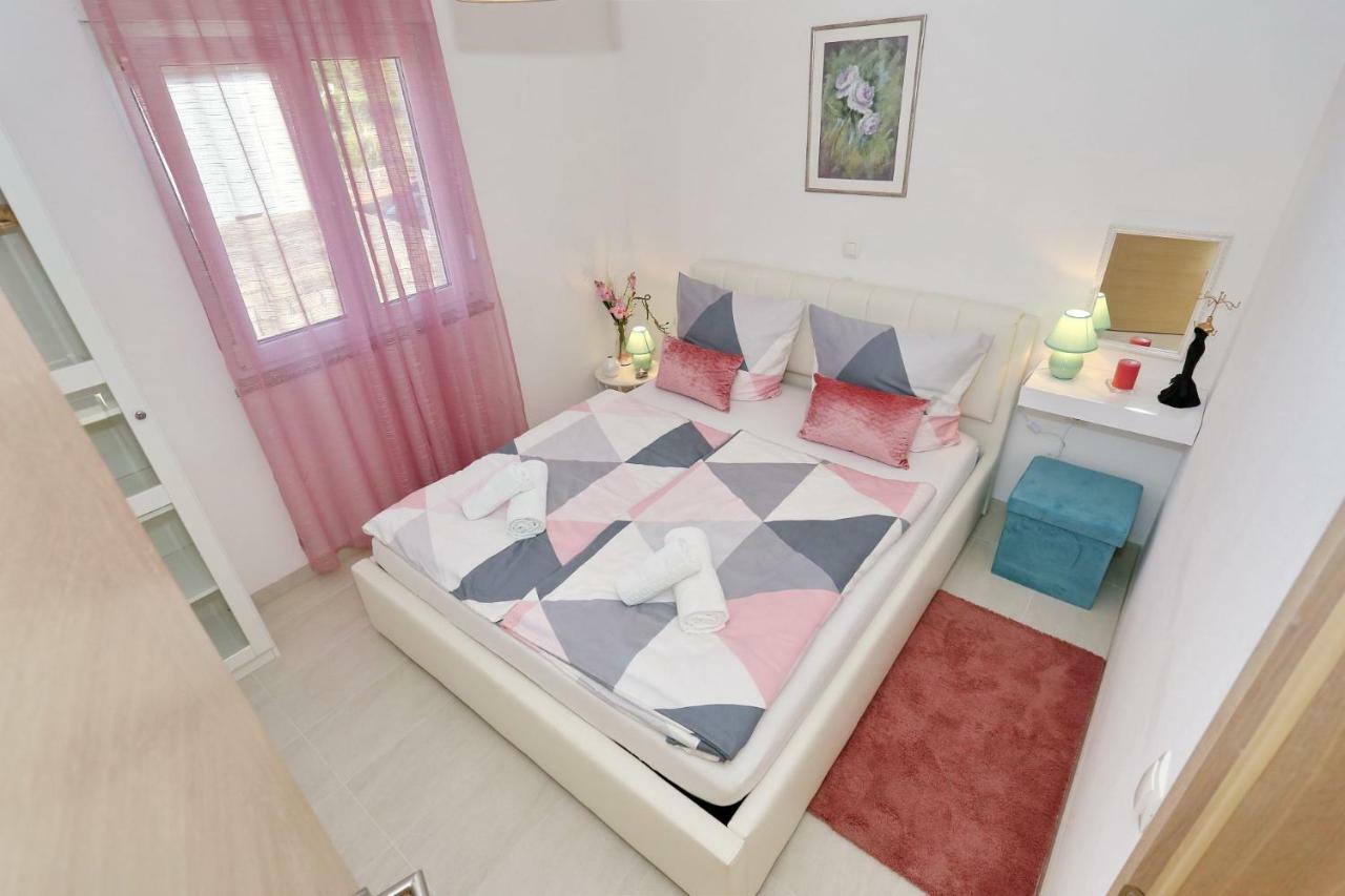 Villa Nivel Вир Екстериор снимка