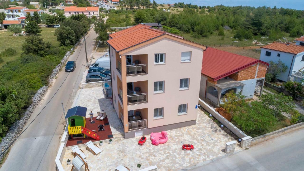 Villa Nivel Вир Екстериор снимка